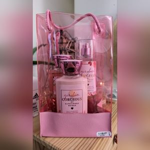 Gingham Gorgeous Bath & Body Works set